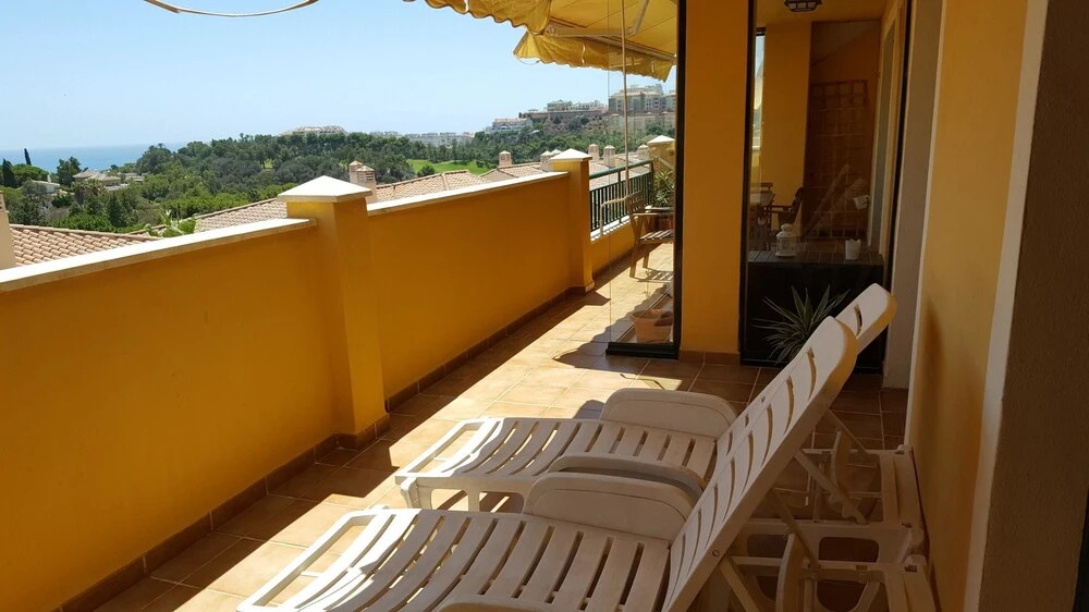 Apartment With 2 Bedrooms in Benalmádena, With Wonderful sea View, Poo