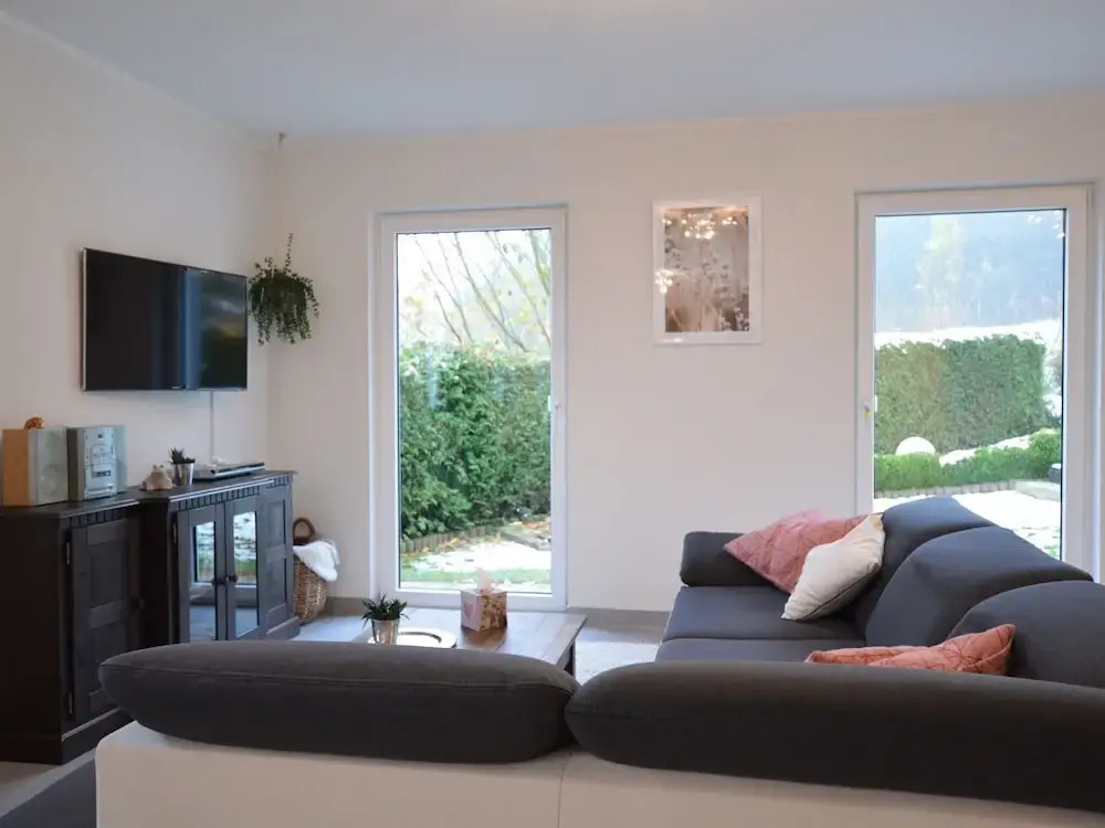 Charming Apartment in Weinsheim with Garden