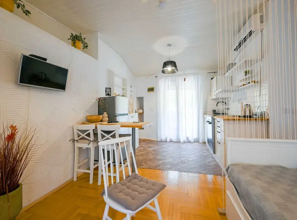 Snug and Stylish Downtown Rovinj Apartment