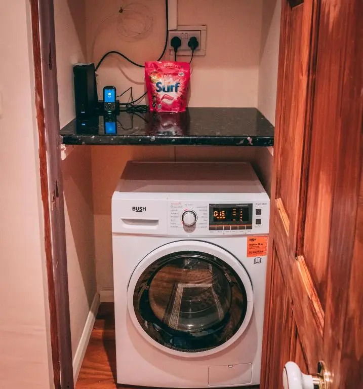Hotel Quality Stay,2 bed Apartment near the City Centre, 2min Walk from Metro Station