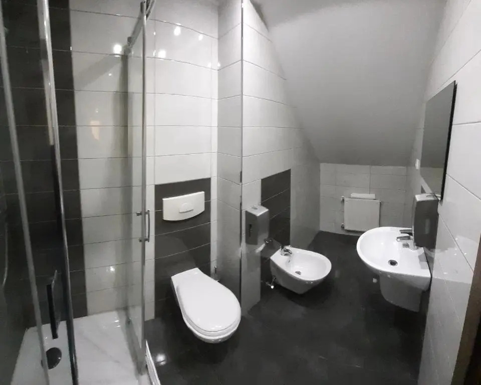 Restauracja i Noclegi Pod Kasztanami