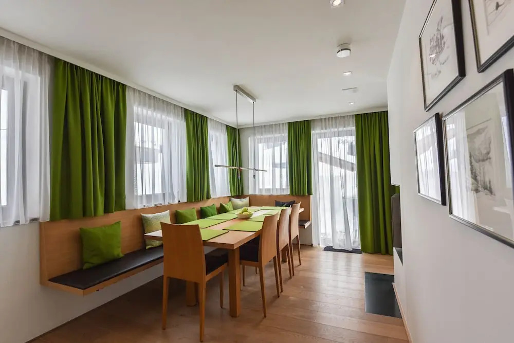 Balma Restaurant Suites