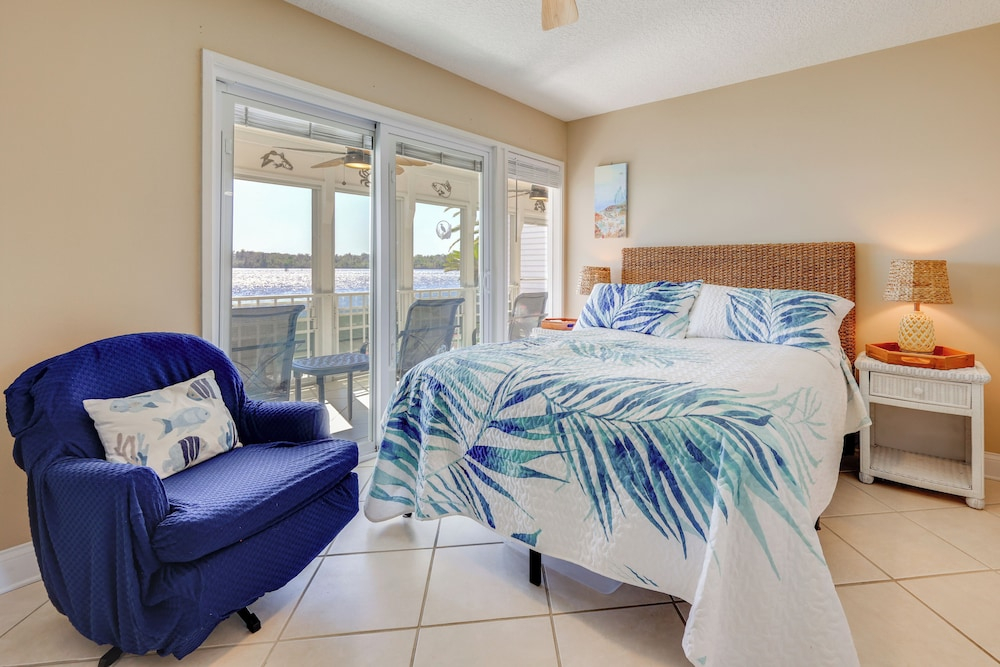 Boat, Fish & Swim: Condo on St Johns River!