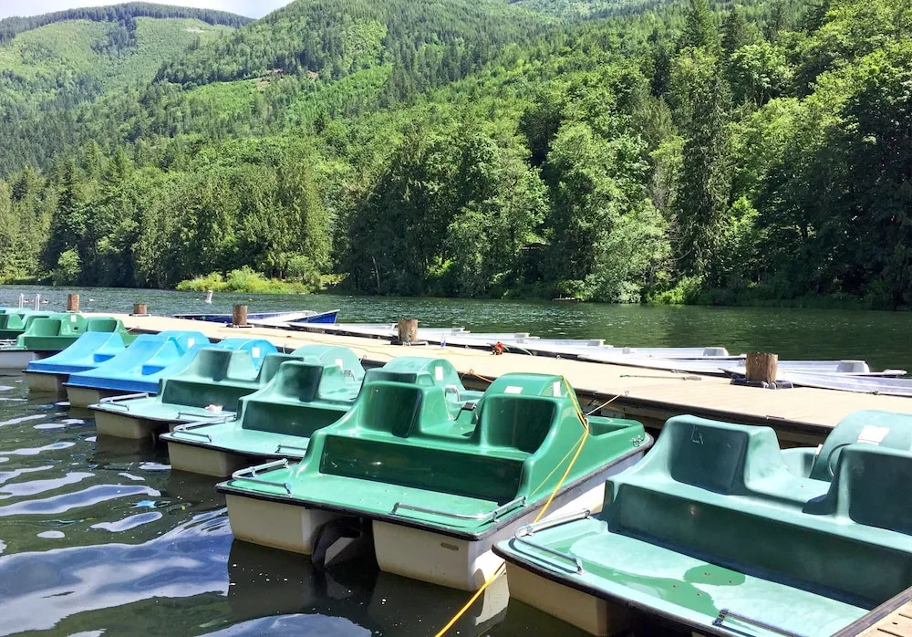 07MF - Lake Front - Hot Tub - BBQ - Sleeps 8