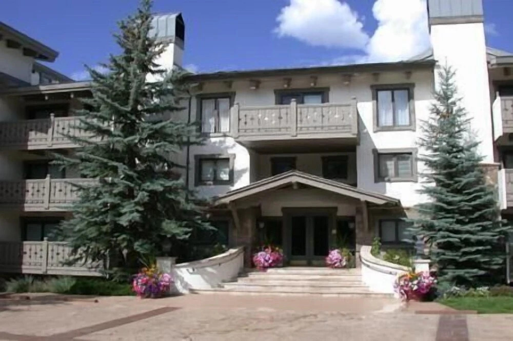 Vail Village condo walking distance to Gondola