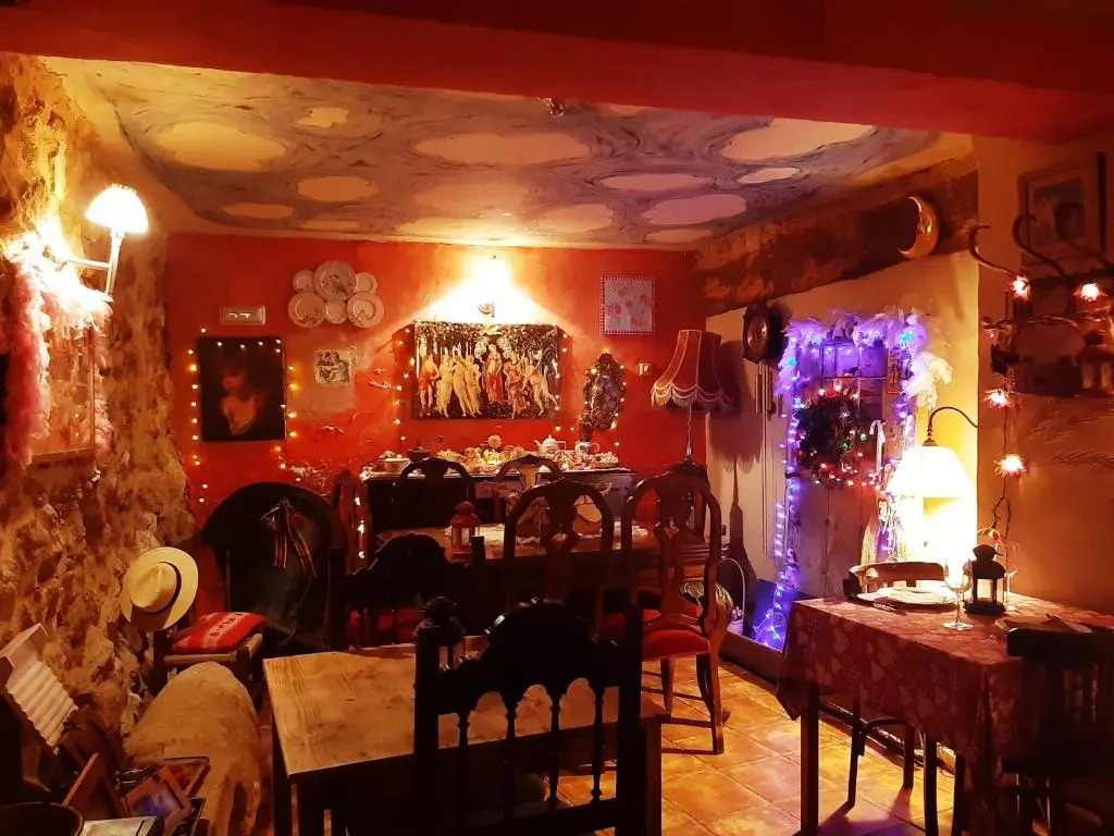 Room in Lodge - Romantic Christmas in a beautiful rural house ideal for a romantic getaway
