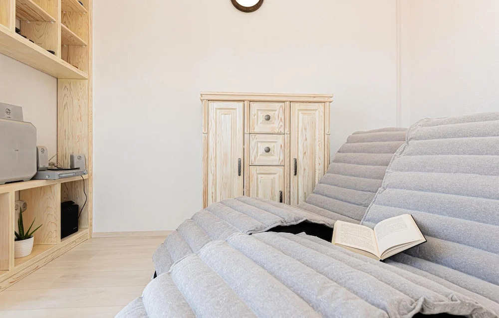 2 Bedroom Beautiful Home In Rogoznica