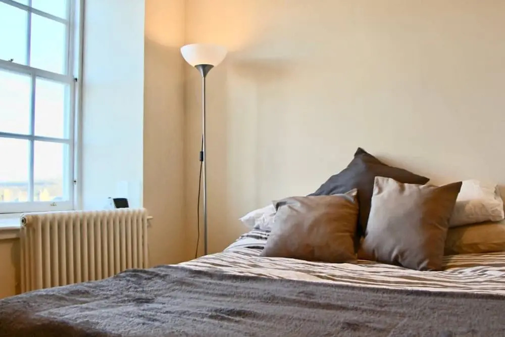 1 Bedroom Flat Apartment