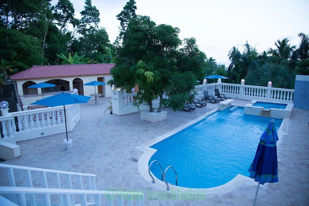Hotel Inoubliable