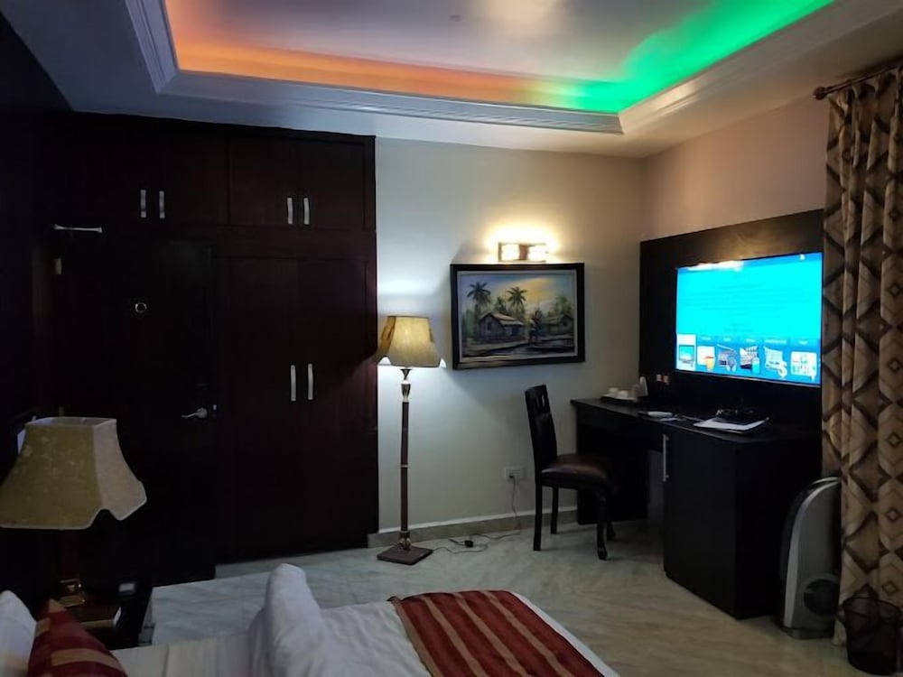 Iec Villa