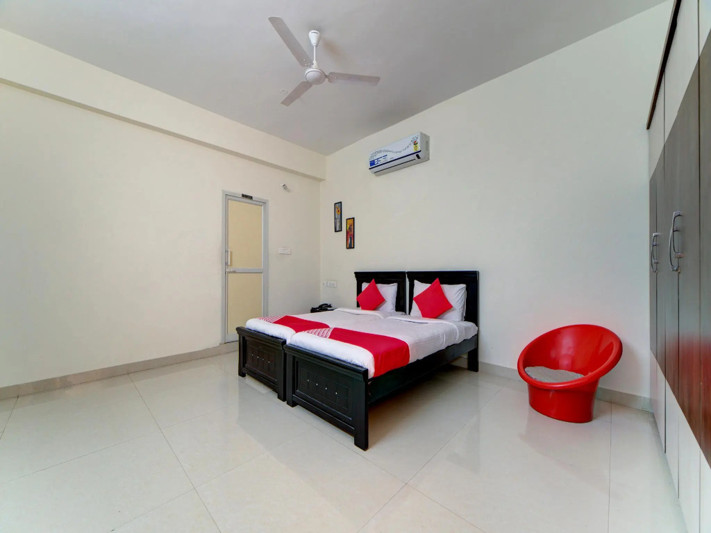 OYO 26136 Hotel Anu Residency