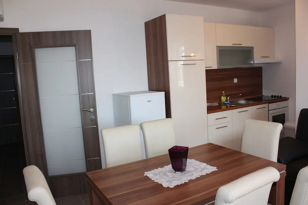 Apartments Jesen Augustin