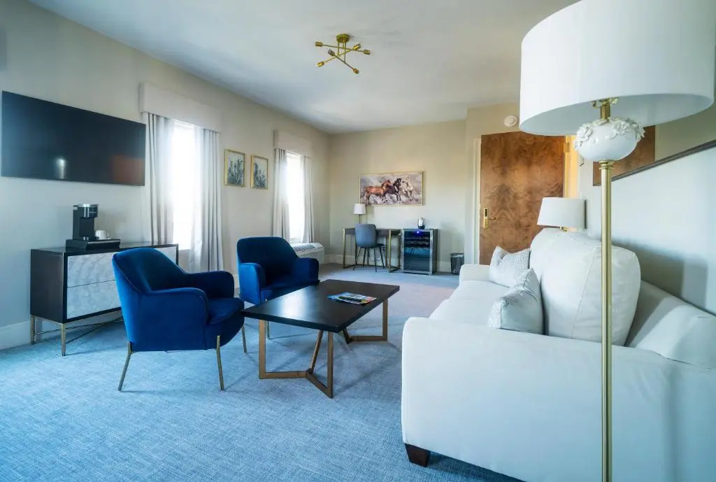 Orange Inn Boutique Hotel