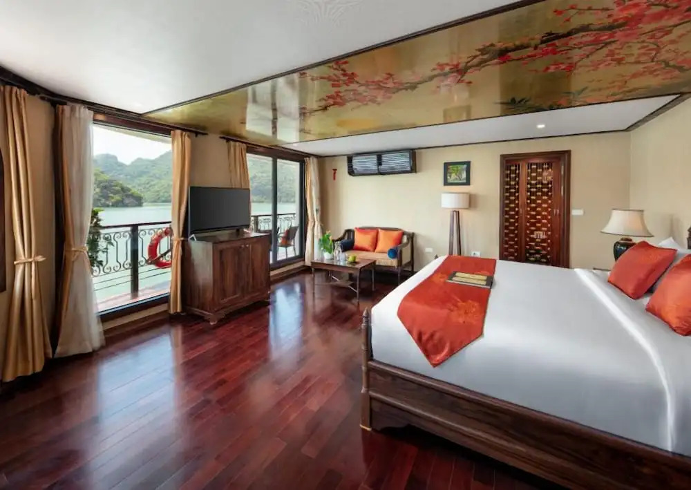 Indochine Lan Ha Bay