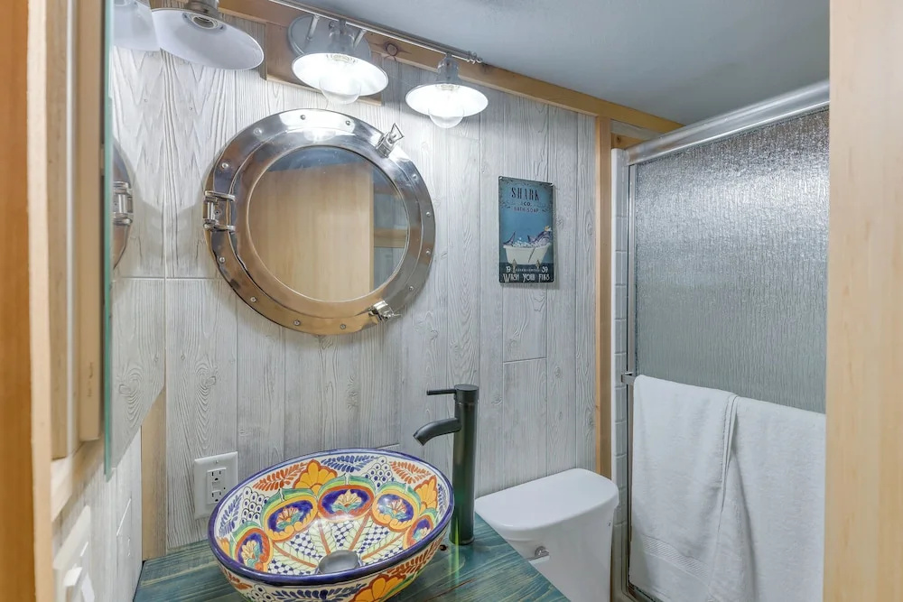 Cozy Lake Almanor Cabin, Outdoor Adventures Galore