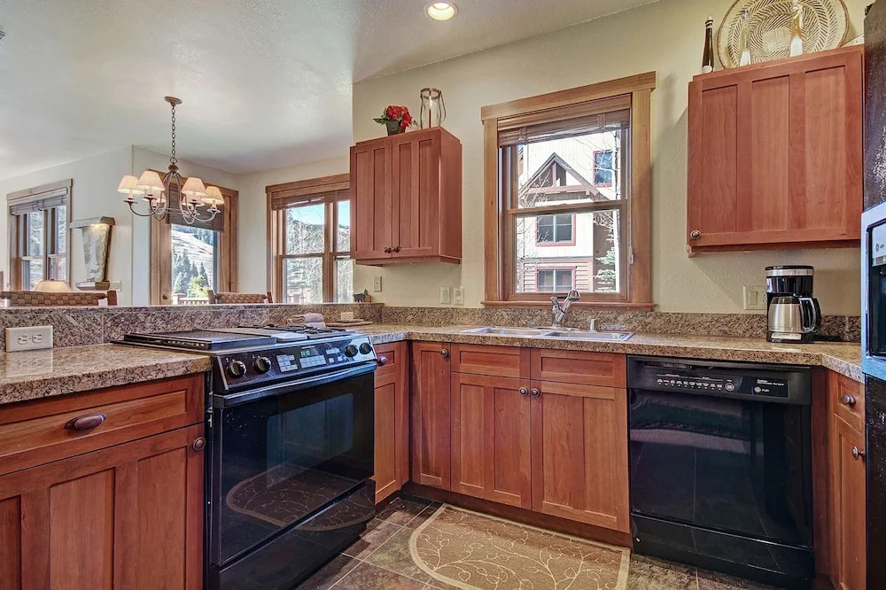 2345 Red Hawk Townhome Townhouse