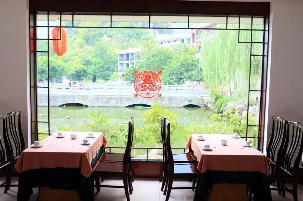 Li River Hotel