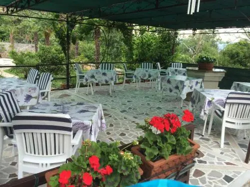 Villa Klarić - Bed & Breakfast