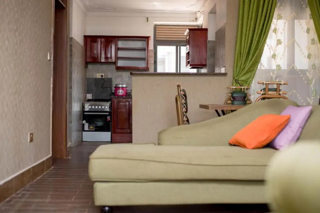 Century Lakeview Apartments - Jinja