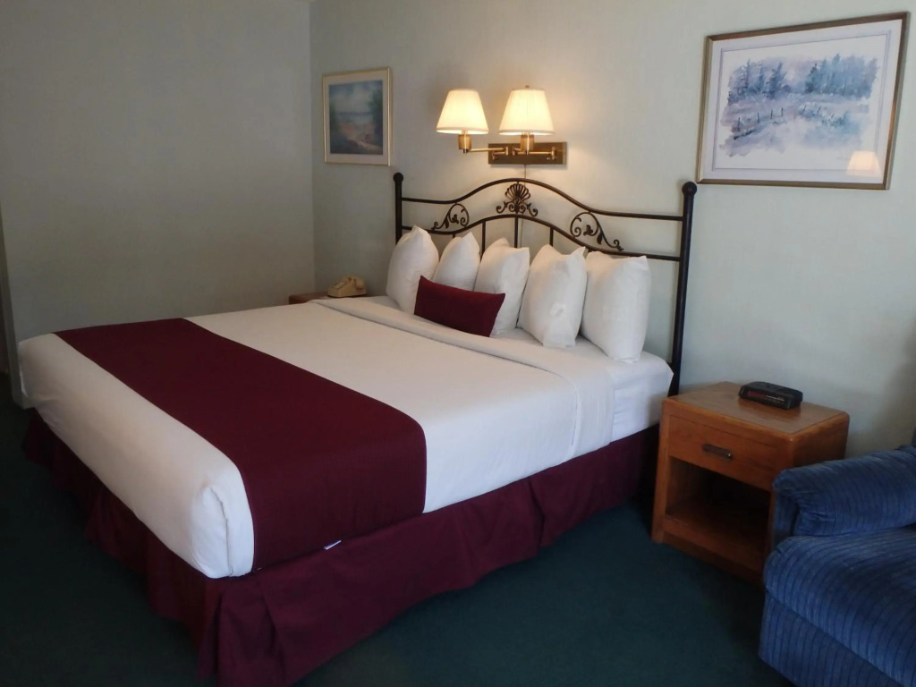 Americas Best Value Inn Saint Ignace