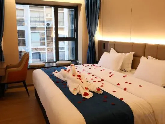 Jinfengyuan Hotel (Shenzhen Dayun Center Ailian Metro Station Branch)