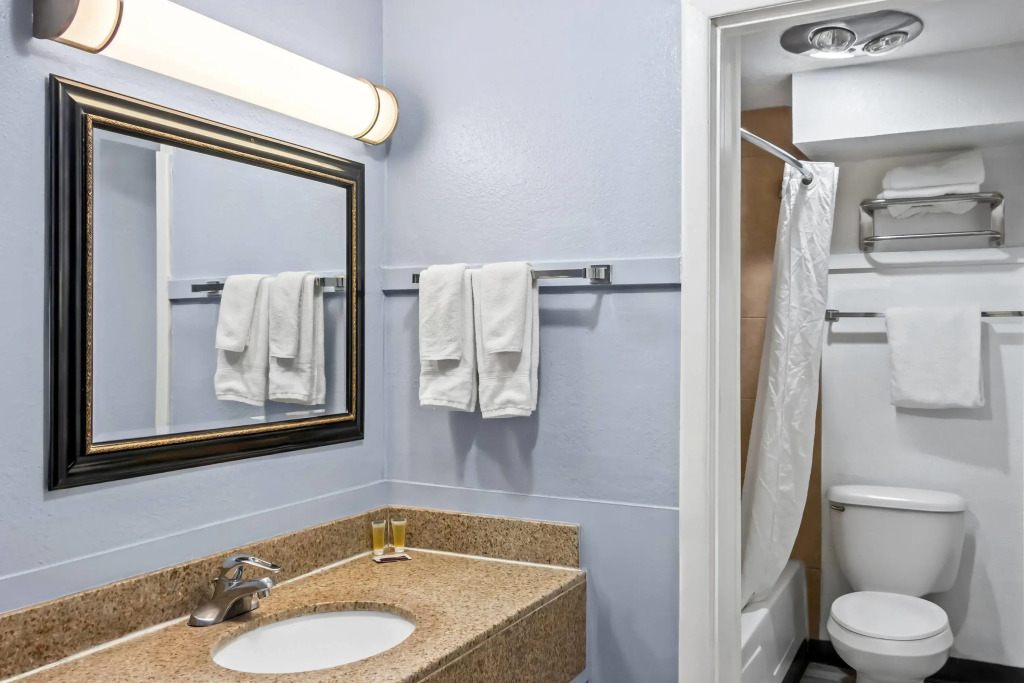 Travelodge by Wyndham Las Vegas NM