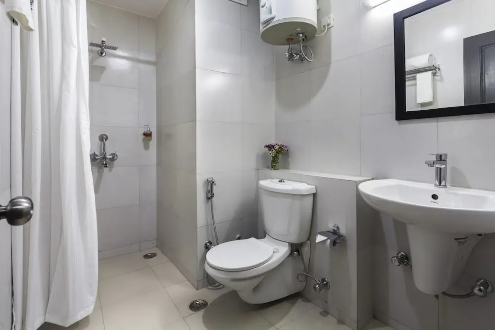 FabHotel F9 Noida Sector 51