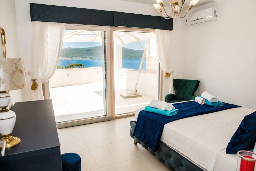 Luxurypenthouse sea View Pooll Ivy House Tivat