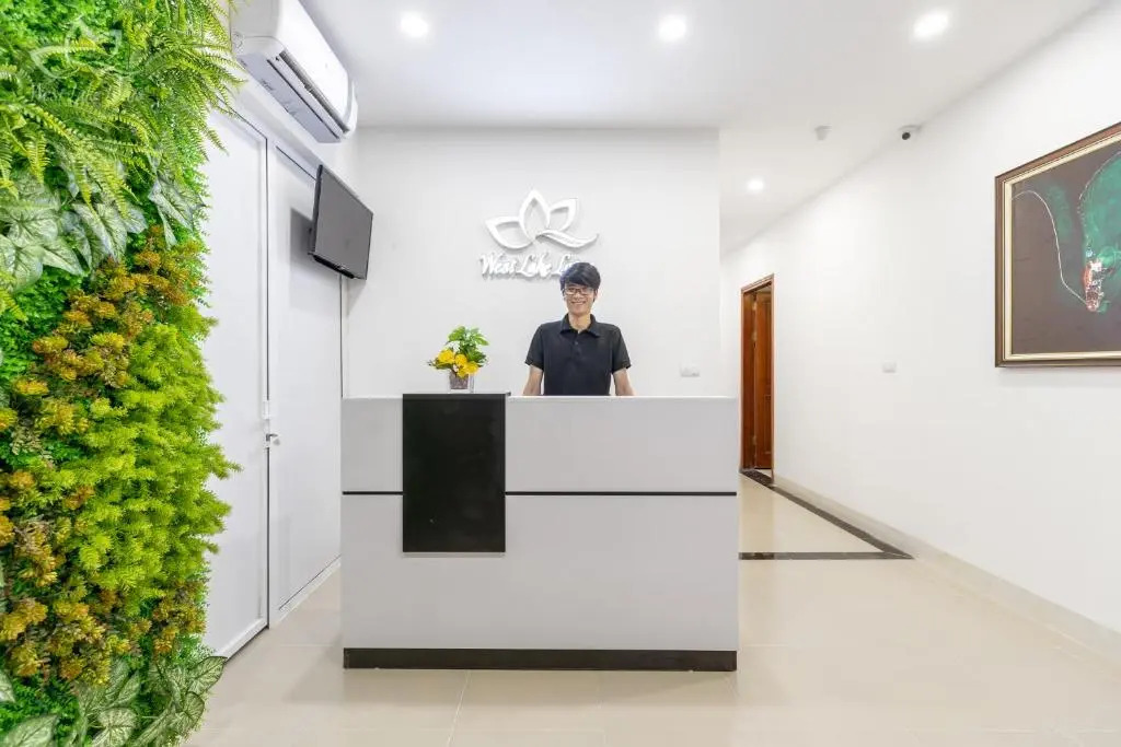 The Lakeview - West Lake Lotus Apartments