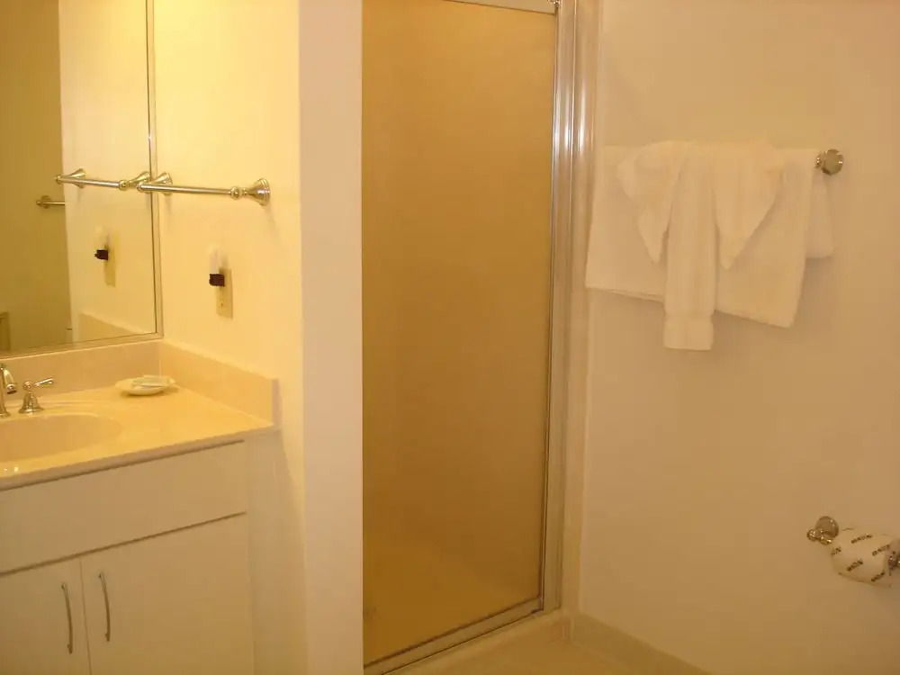Four Seasons 702e