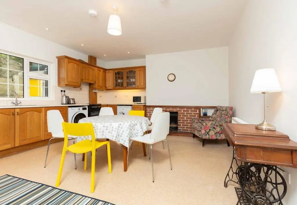 An Searrach Dingle by Trident Holiday Homes