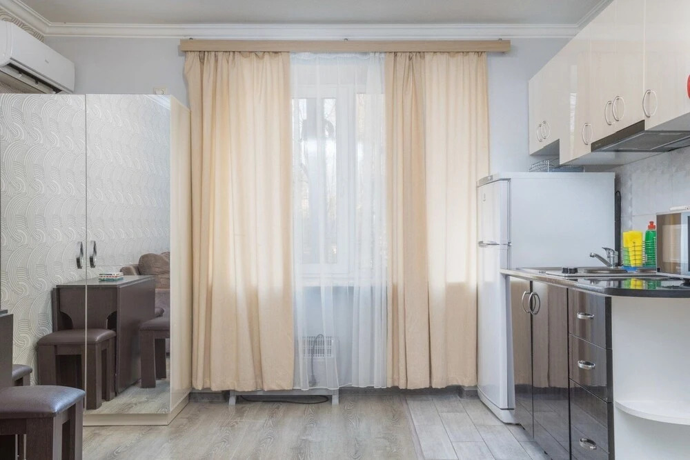 Stay Inn на ул. Лусаворича, 3
