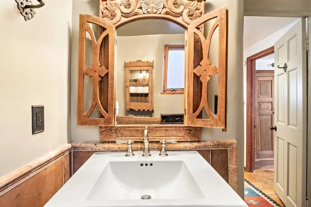 Amor - Historic Adobe in the Heart of The Railyard and Downtown Santa Fe, Hot Tub