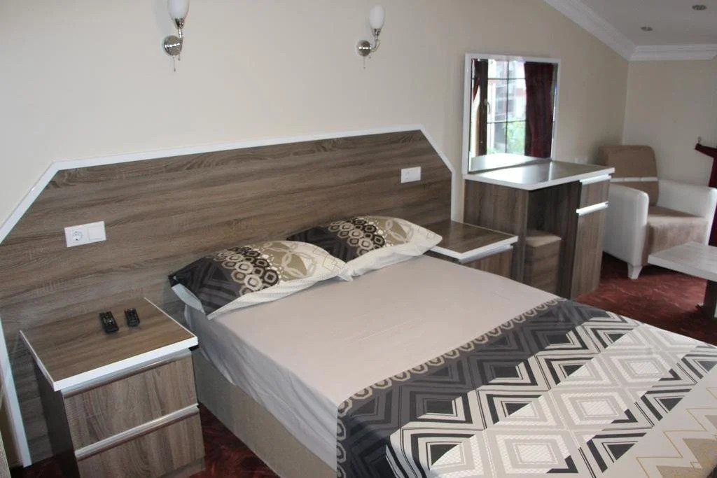 Yanki Otel