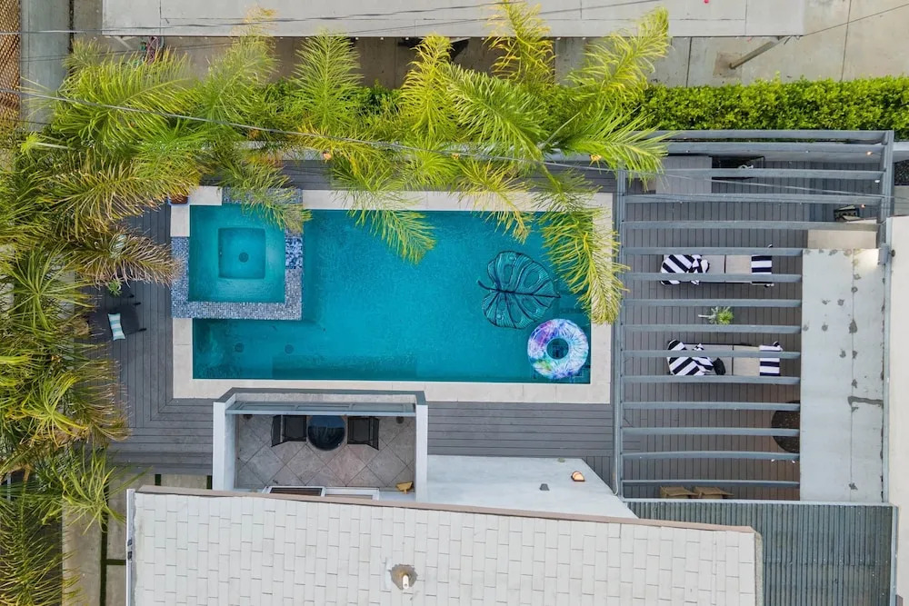 Walefield by Avantstay Mid-wilshire Home + Pool