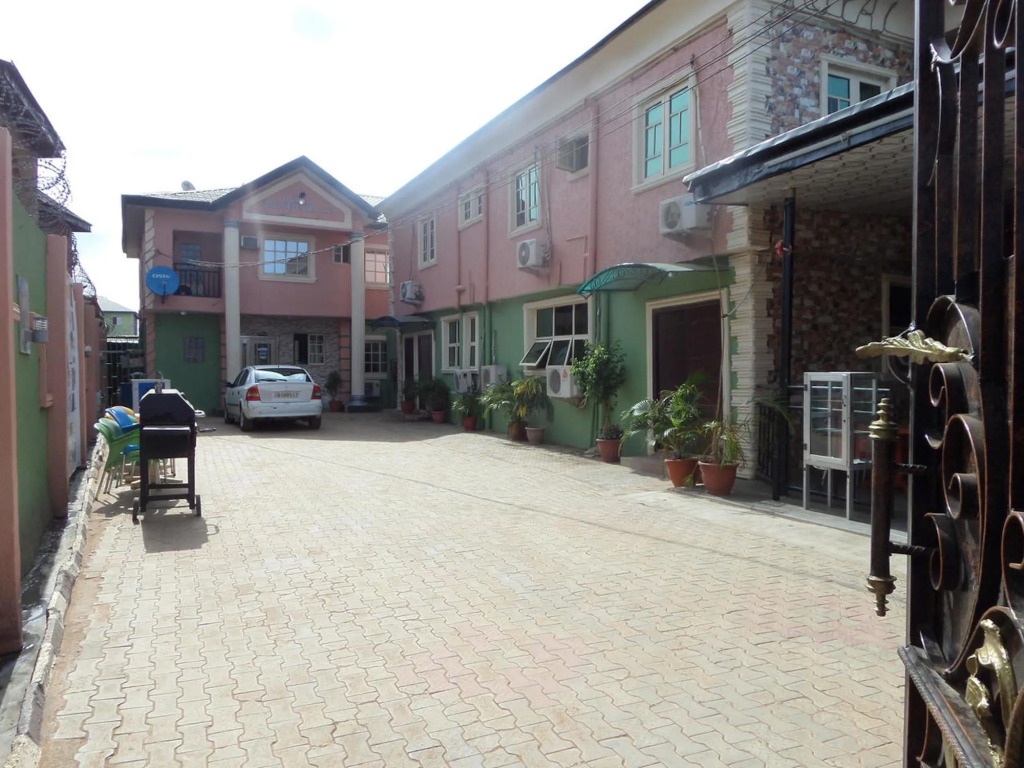 Royal Infinity International Hotel