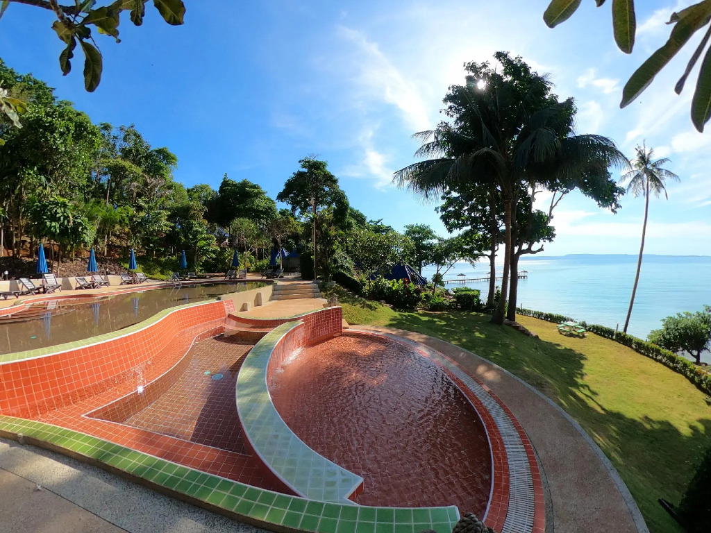 Koh Mak Buri Hut Natural Resort