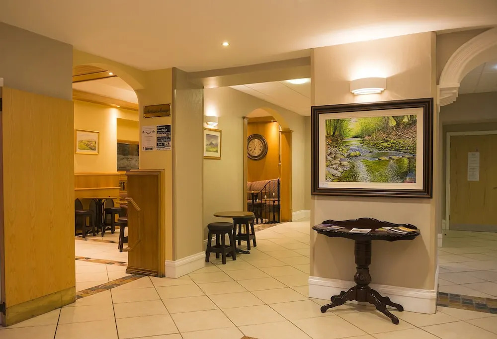 Kilmorey Arms Hotel