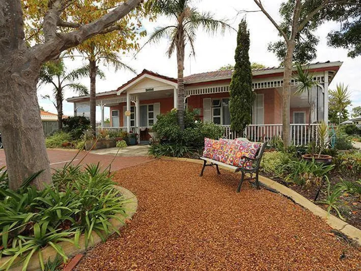 Sojourn On Gale Bed & Breakfast