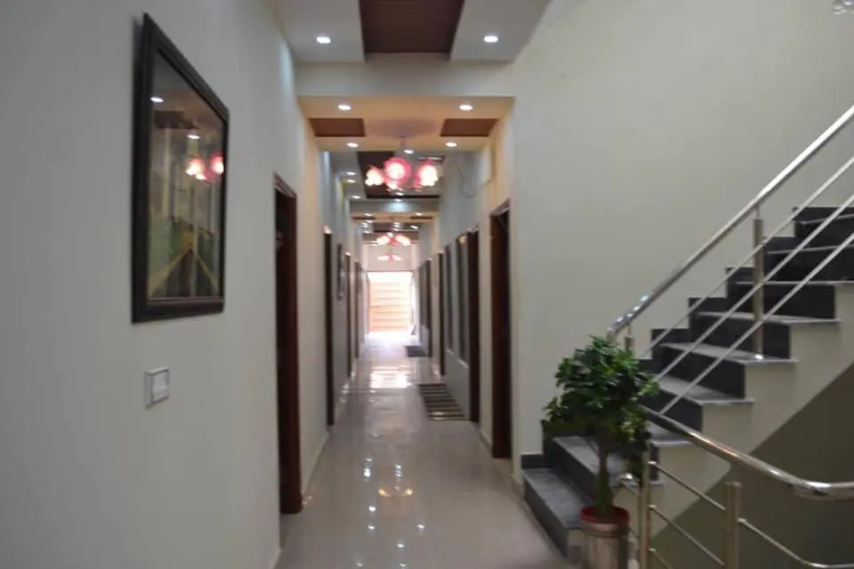 Shes Hostel