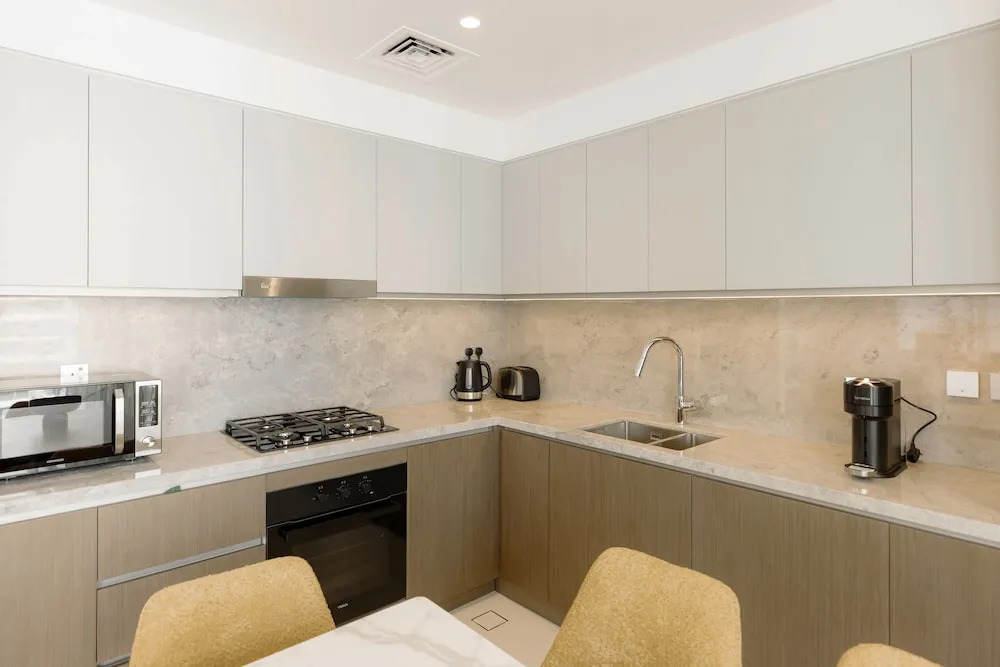 Beachfront Elegant 2BR Condo