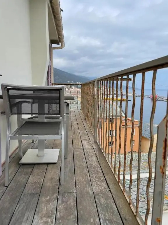 CASA GUASCO superbe duplex au cœur de la Citadelle, vue à 360