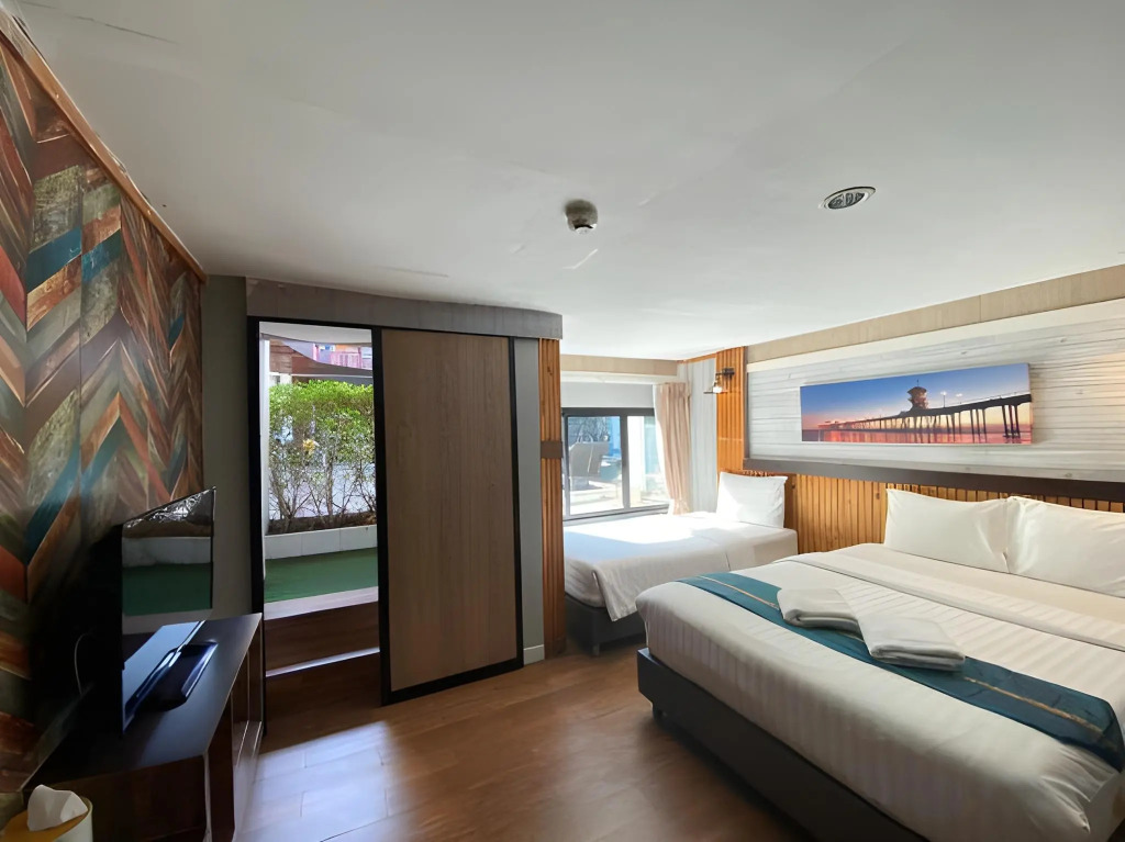 The Tamnan Pattaya Hotel & Resort