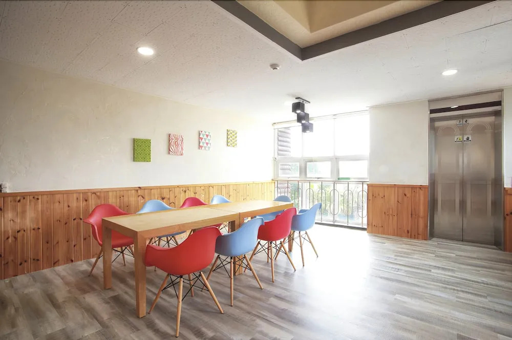 Jungmun Wow Pension