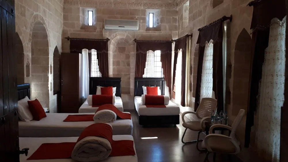 Kadim Otel