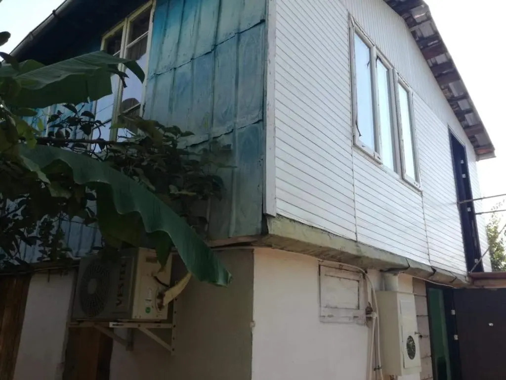 Mano's Guest House