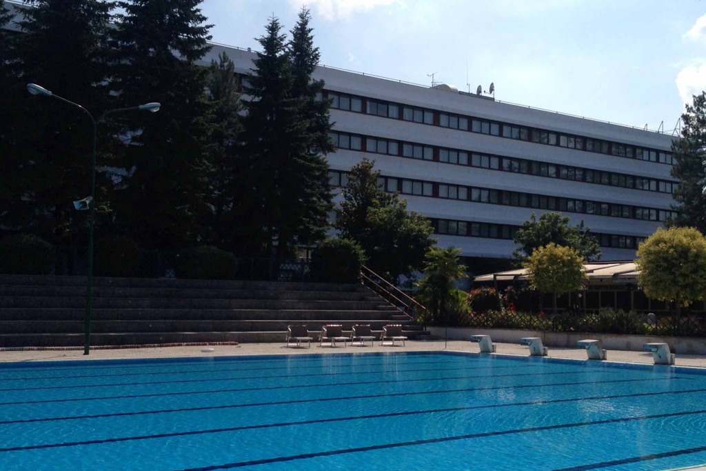 Living Place Hotel
