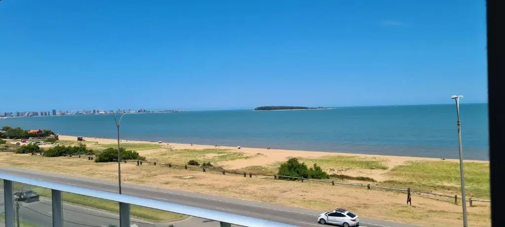 Apartamento frente al mar primera linea de la mansa Pda 26 punta del este penthouse