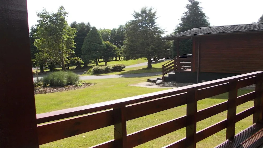 Primrose Lodge 3 With Hot Tub (h 2014) 57497