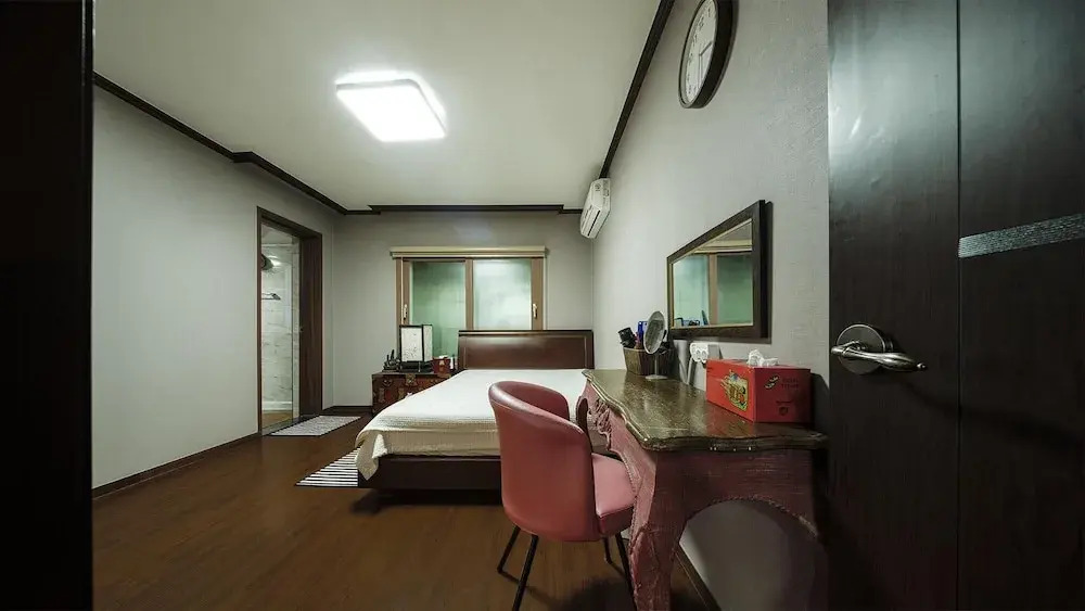 Jeju Supgol Dokchae Pension